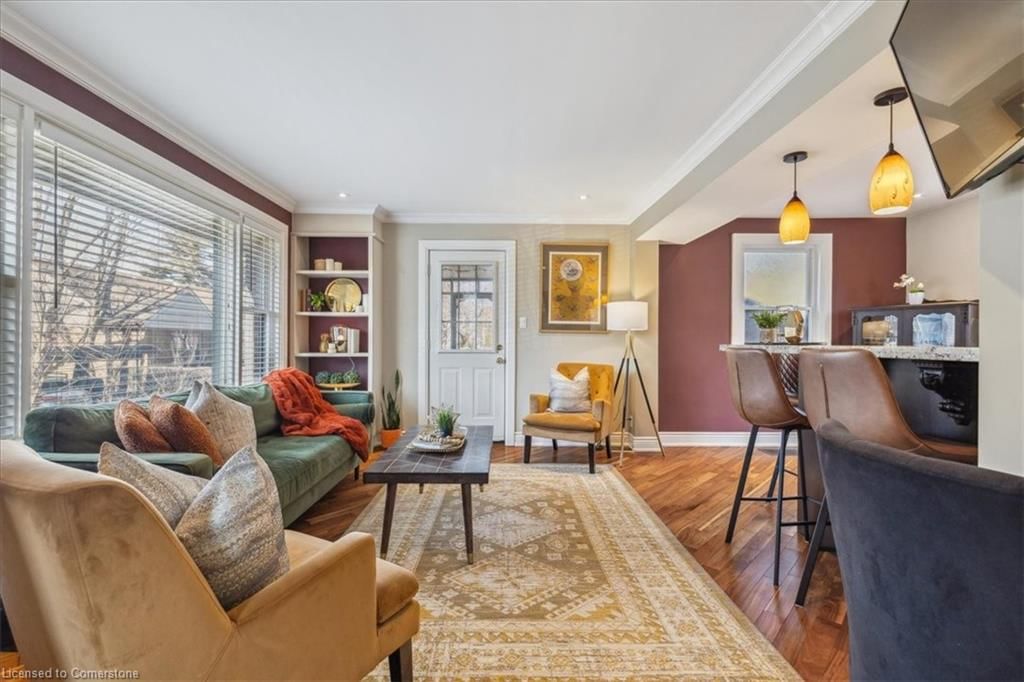Single Family Residence sold at 1 Alpine Avenue, Hamilton, Concession, L9A 1A4 - MLS: 40716276