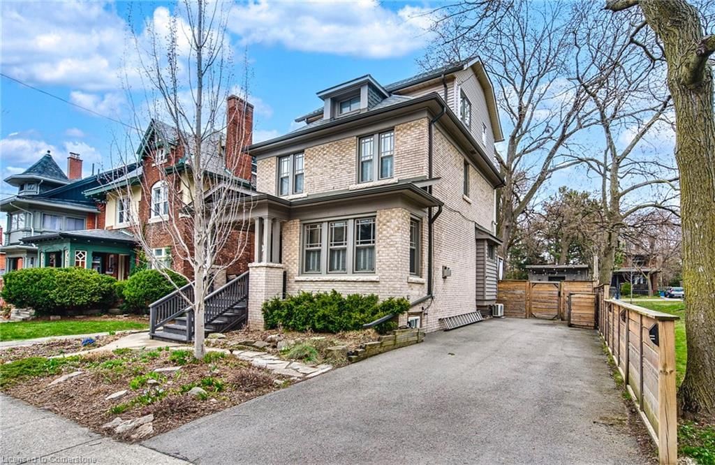 Single Family Residence for sale at 5 Mapleside Avenue, Hamilton, Kirkendall, L8P 3Y4 - MLS: 40716437