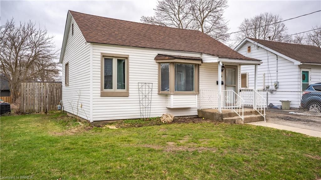 Single Family Residence for sale at 136 Burwell Street, Brantford, Holmedale, N3T 4V3 - MLS: 40716451