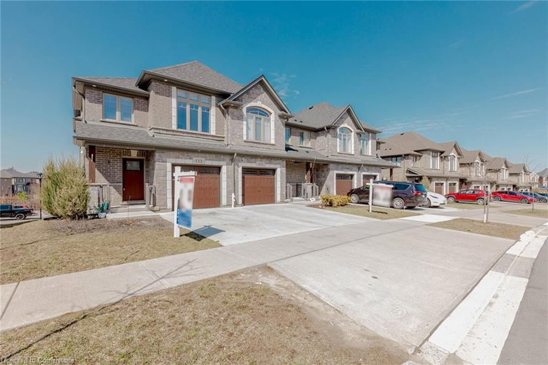133 Hollybrook Trail