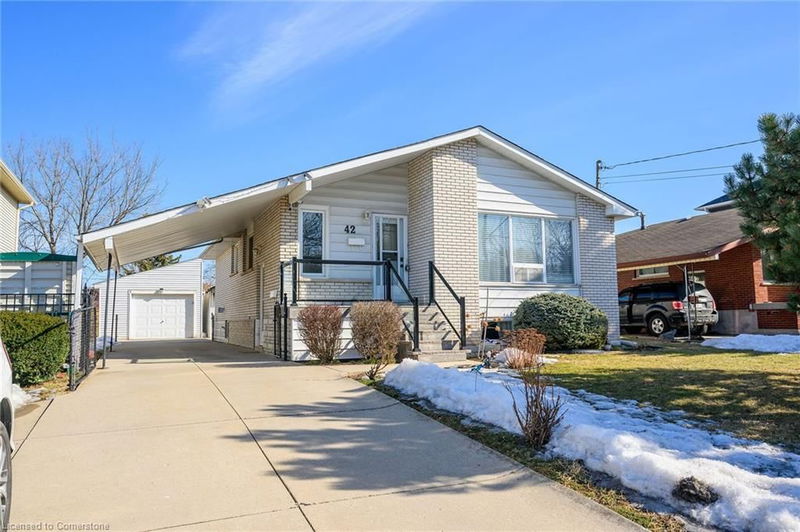 42 Warwick Road, Hamilton, Ontario
