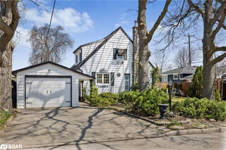2 Westcliffe Avenue