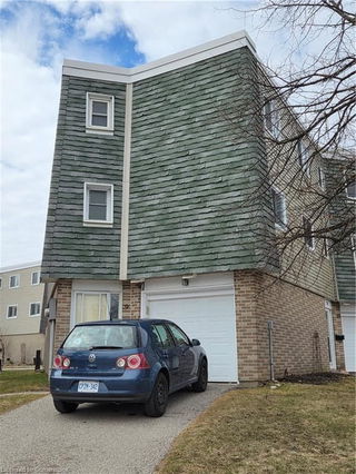 9 - 60 Elmsdale Drive