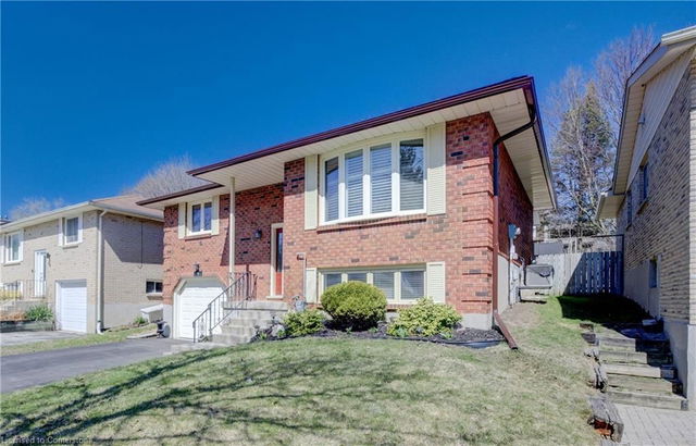40 Sabrina Crescent