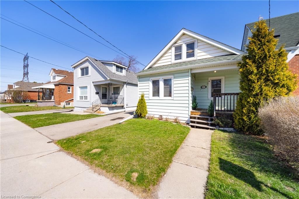 Single Family Residence for sale at 497 Britannia Avenue, Hamilton, Normanhurst, L8H 1Z5 - MLS: 40717599