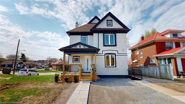204 Queenston Street