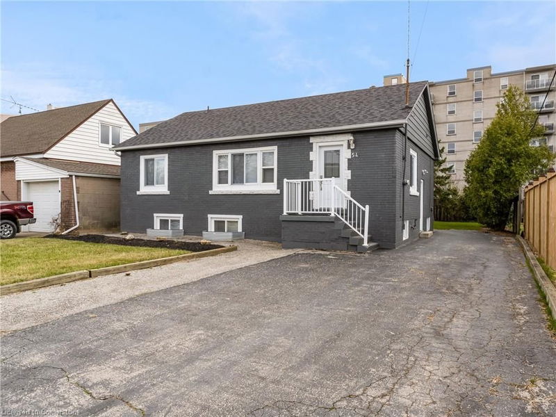 54 Duncombe Drive, Hamilton, Ontario