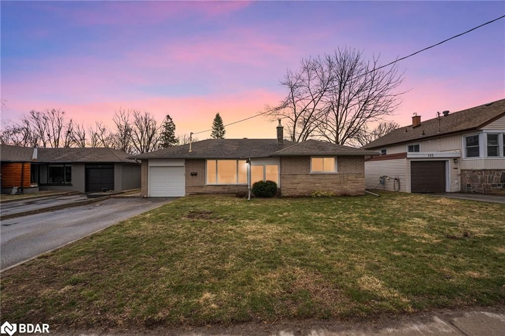Single Family Residence sold at 169 Cook Street, Barrie, East, L4M 4H2 - MLS: 40718962