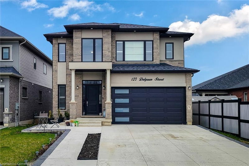 123 Dulgaren Street, Hamilton, Ontario