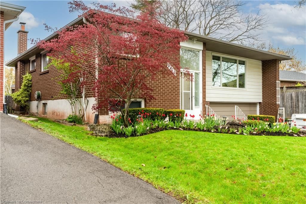 Single Family Residence for sale at 4411 Longmoor Drive, Burlington, Longmoor, L7L 1X8 - MLS: 40719295