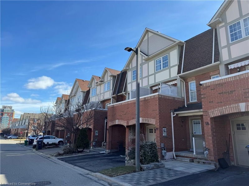 3030 Breakwater Court #16, Mississauga, Ontario