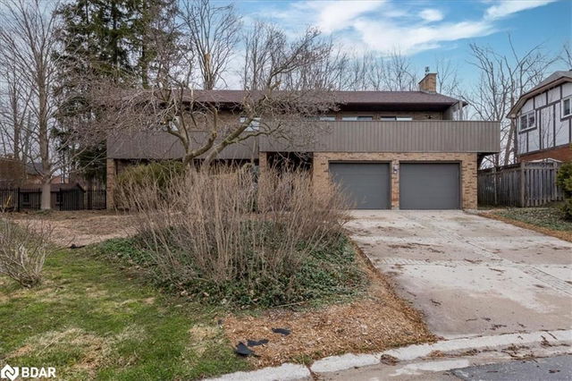 8 White Pine Place