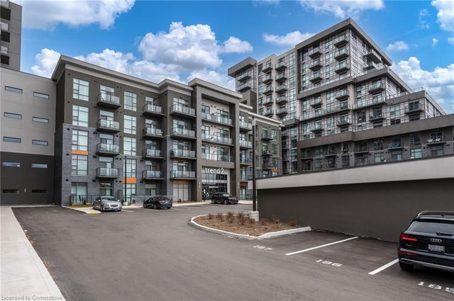 106 - 460 Dundas Street