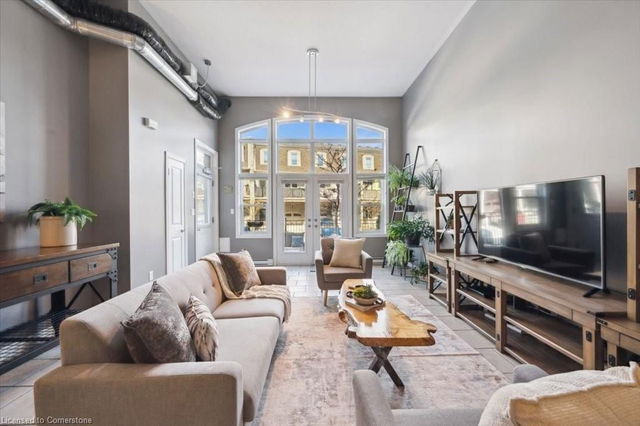 B - 82 Cardigan Street