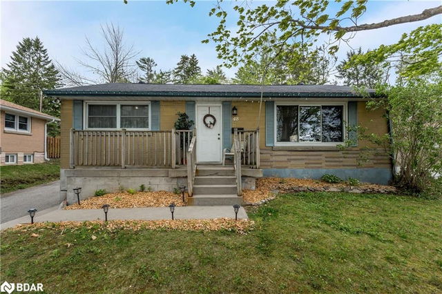 48 Brant Street W