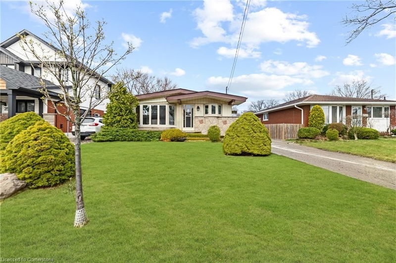 261 Thorner Drive, Hamilton, Ontario