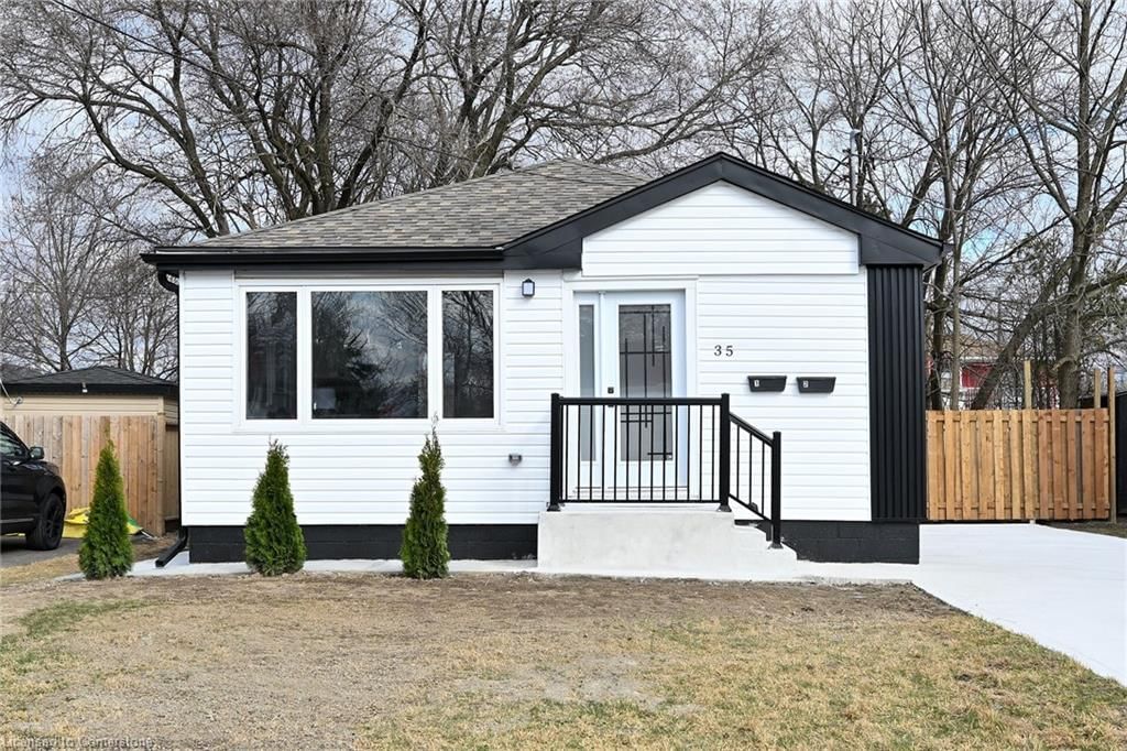 Single Family Residence for sale at 35 Dorothy Street, Hamilton, Balfour, L9A 3N9 - MLS: 40719803