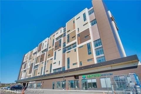 211 - 560 North Service Road