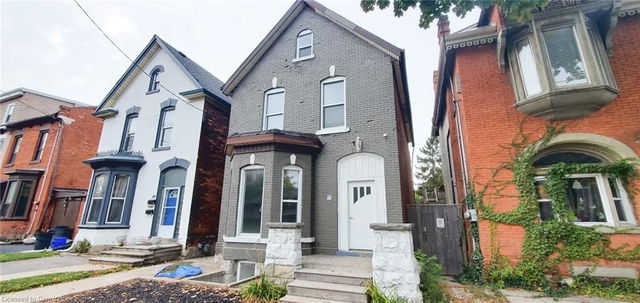 3 - 77 Victoria Avenue