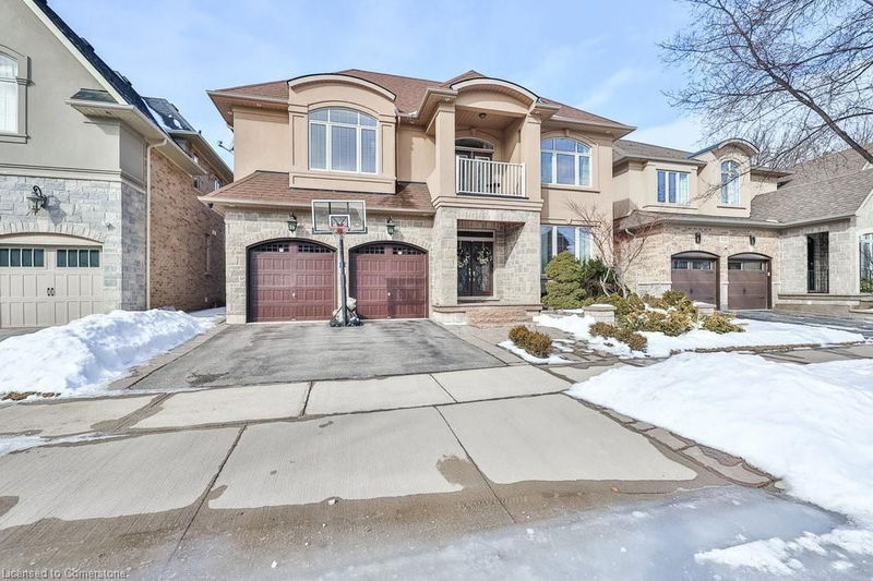 526 Hidden Trail, Oakville, Ontario