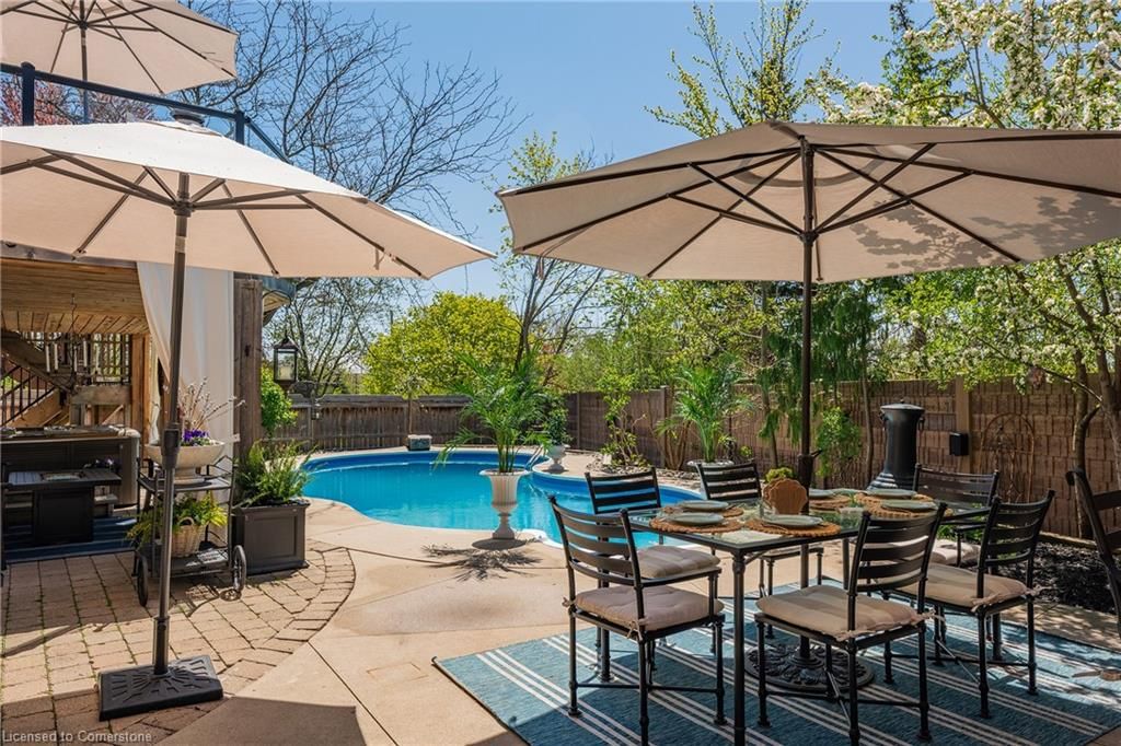 Single Family Residence for sale at 222 Elderwood Trail, Oakville, RO River Oaks, L6H 5W2 - MLS: 40720086