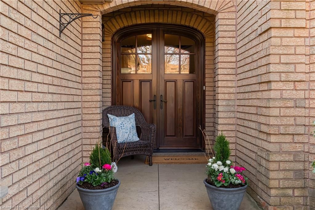 Single Family Residence for sale at 222 Elderwood Trail, Oakville, RO River Oaks, L6H 5W2 - MLS: 40720086