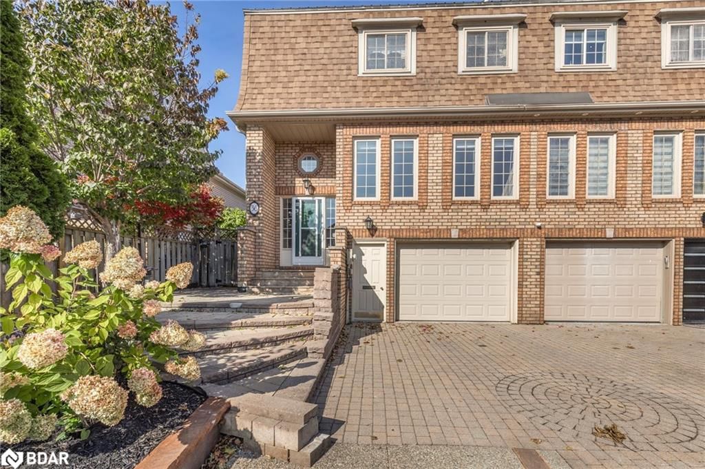 Single Family Residence for sale at 36 Kempenfelt Drive, Barrie, City Centre, L4M 1B9 - MLS: 40720229