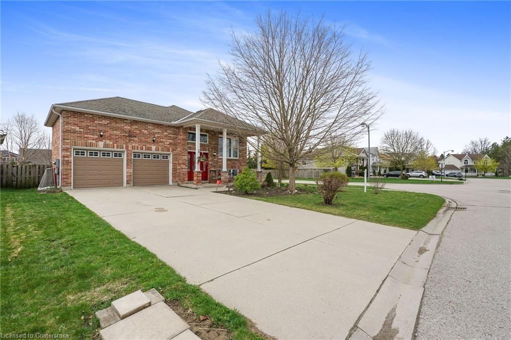 Single Family Residence for sale at 1 Beynon Court, Ingersoll, North, N5C 4G3 - MLS: 40720399