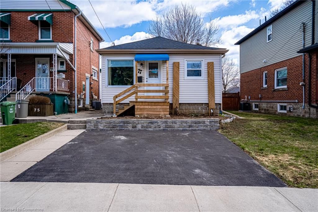Single Family Residence for sale at 77 East 24th Street, Hamilton, Eastmount, L8V 2X9 - MLS: 40720405
