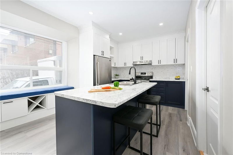 31 Greenaway Avenue, Hamilton, Ontario