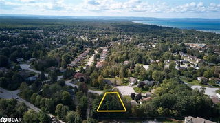 11 Deerrun Place