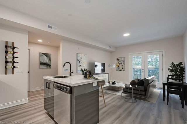 2B - 259 King Street E