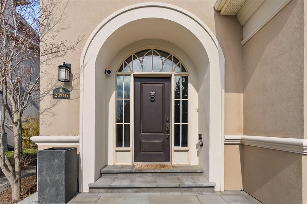 Single Family Residence for sale at 2206 Hampstead Road, Oakville, RO River Oaks, L6H 6Y9 - MLS: 40720921