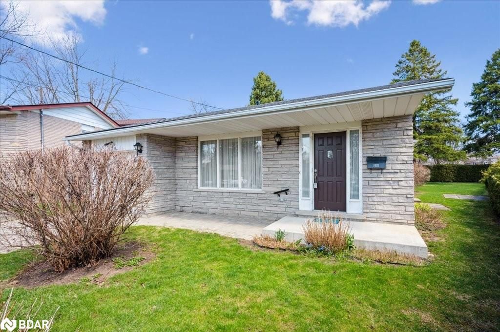Single Family Residence for sale at 29 Vista Terrace, Guelph, Victoria North, N1E 1A2 - MLS: 40720984
