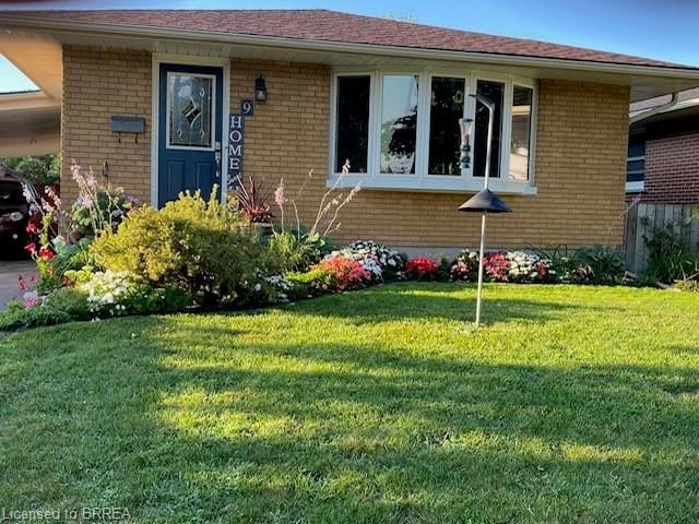 Single Family Residence for sale at 9 Blueridge Crescent, Brantford, Mayfair, N3R 5E6 - MLS: 40721010