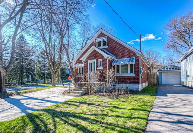 6 Peltz Avenue