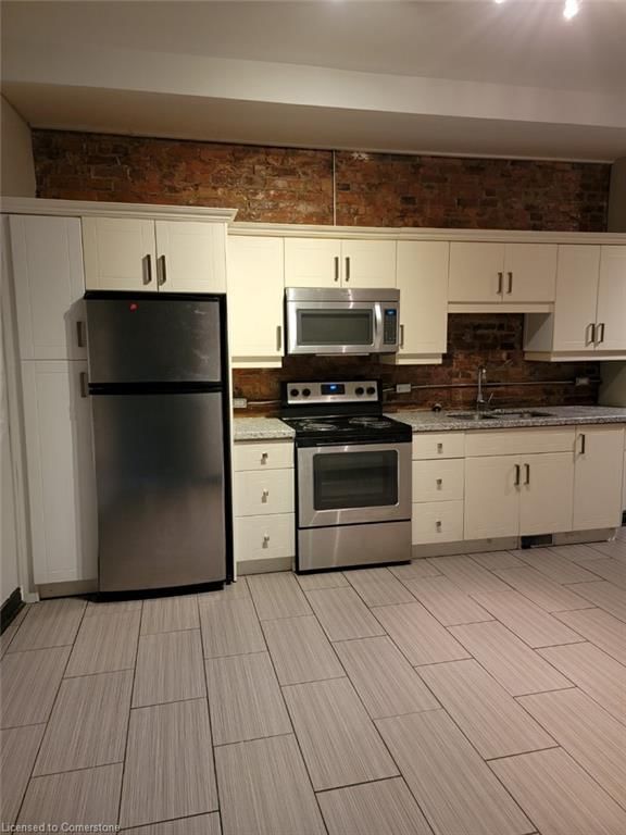 B - 473 King Street