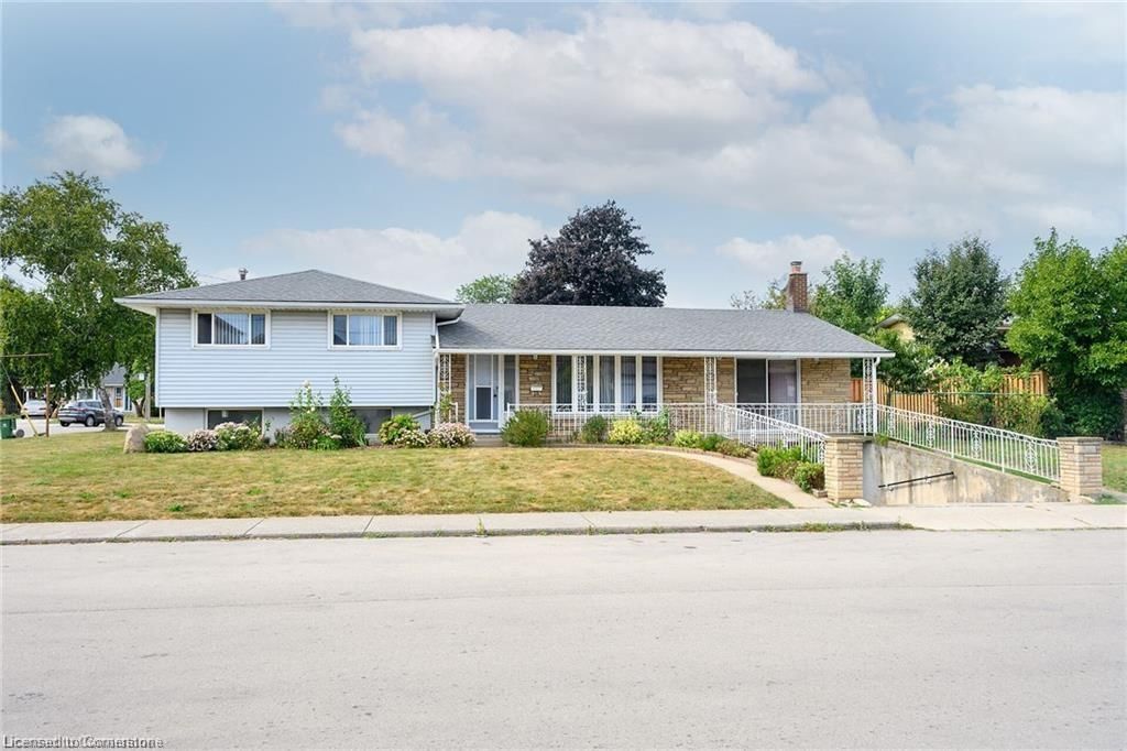 Single Family Residence for sale at 48 Crawford Drive, Hamilton, Kentley, L8H 2P1 - MLS: 40721061