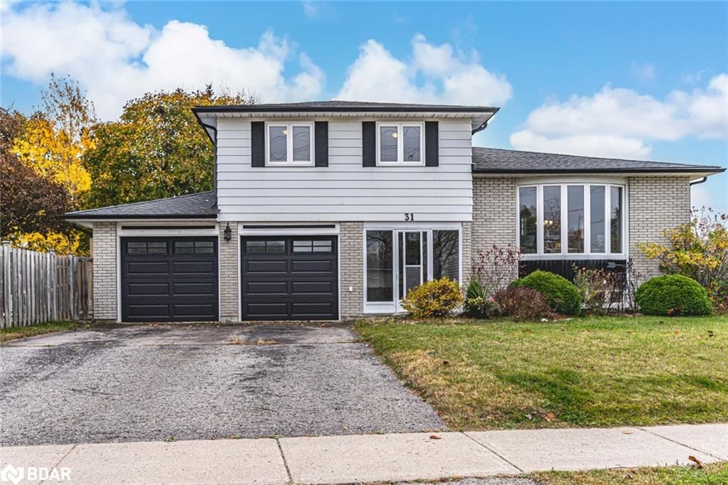 Single Family Residence for sale at 31 Little Avenue, Barrie, Allandale, L4N 2Z4 - MLS: 40721082