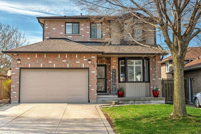 62 Corinaldo Drive, Hamilton, Ontario