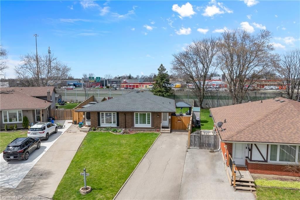 Single Family Residence sold at 4633 Sussex Drive, Niagara Falls, Morrison, L2E 6S1 - MLS: 40721196