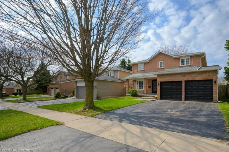 274 Honeyvale Road, Oakville, Ontario