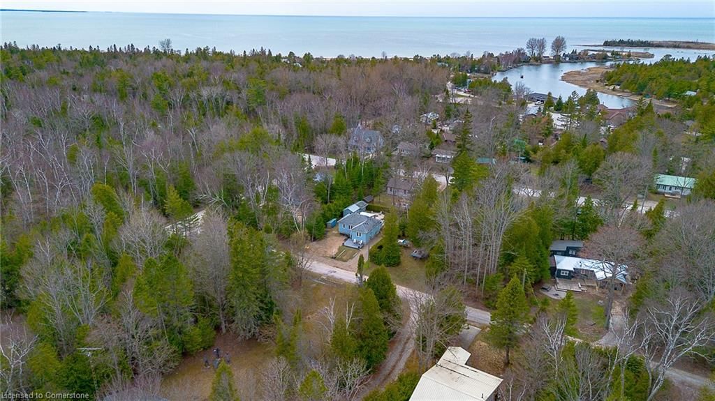 Single Family Residence for sale at 4 Toronto Ave Avenue, Sauble Beach, South Bruce Peninsula, N0H 2G0 - MLS: 40721423