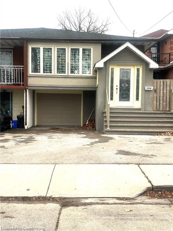 208 Picton Street E, Hamilton, Ontario
