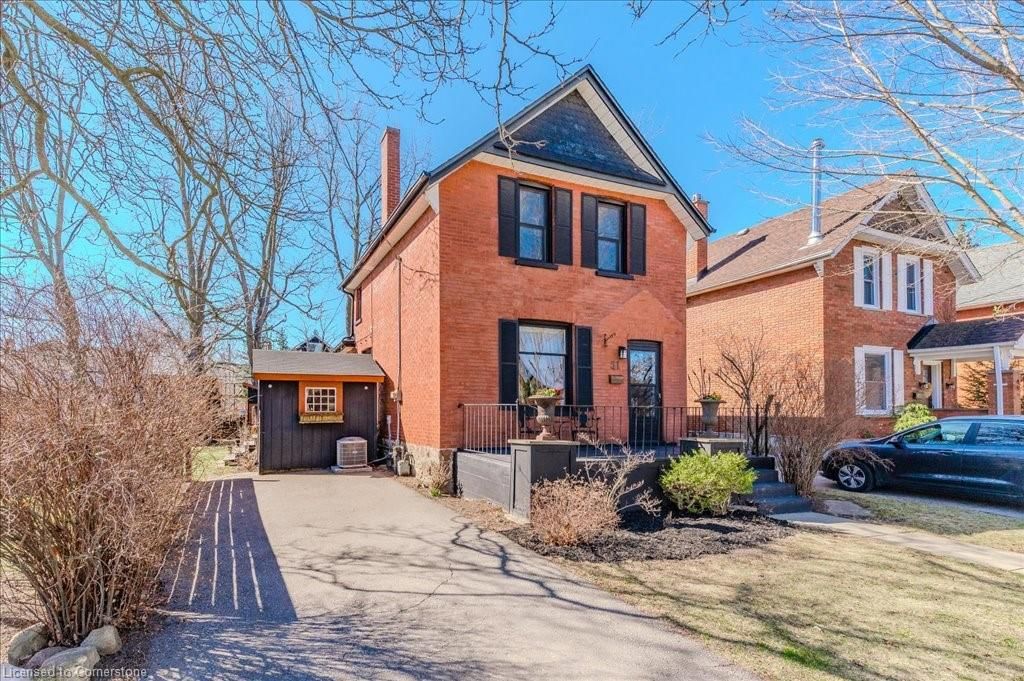 Single Family Residence for sale at 51 Ball Avenue, Cambridge, Glenview, Lincoln, Oak, N1R 2A2 - MLS: 40721544