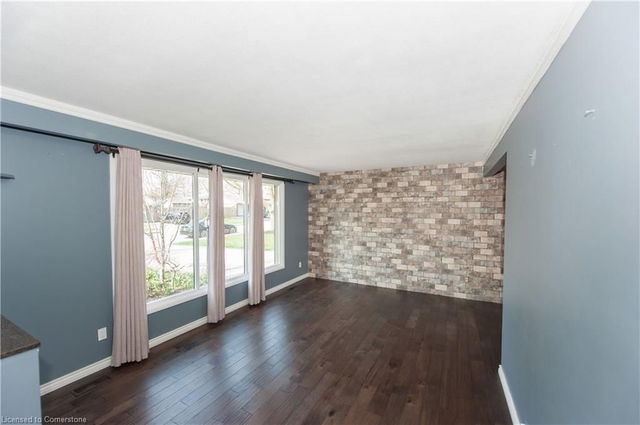 7 Camelot Drive