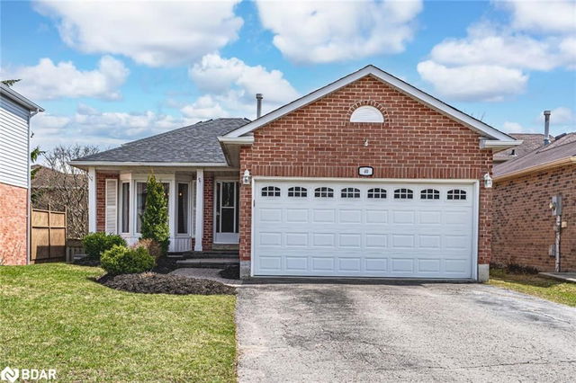 40 Grasett Crescent