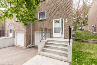 7 - 121 Morgan Avenue