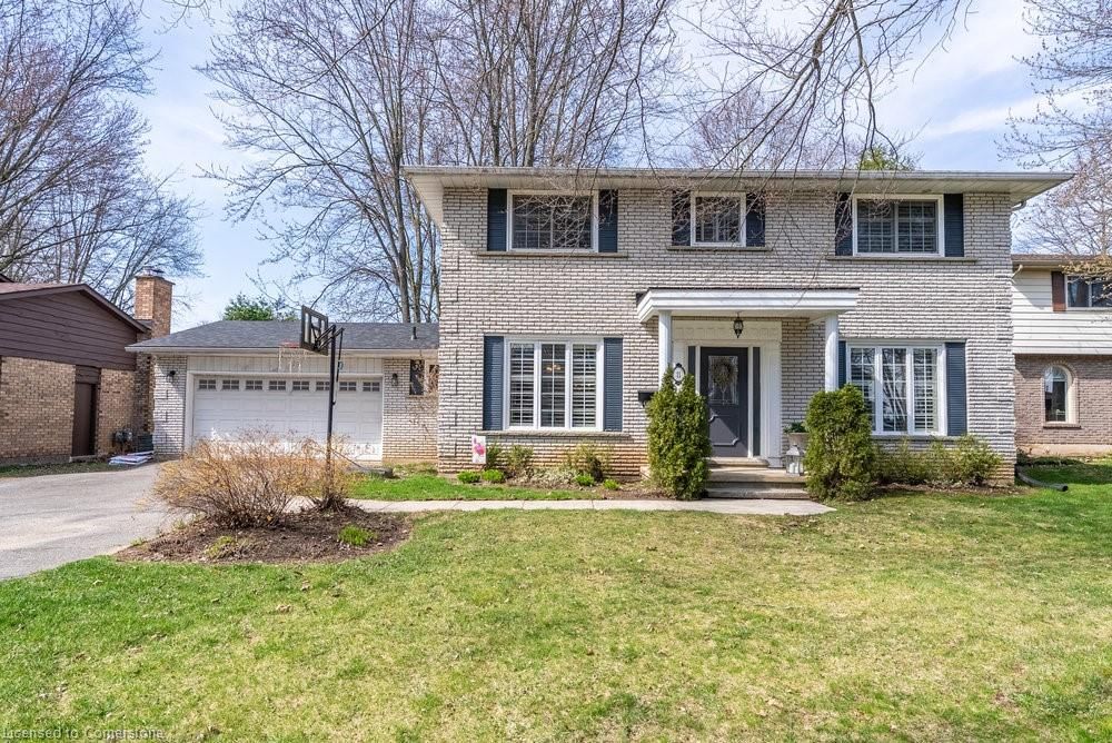 Single Family Residence sold at 11 Camrose Drive, Brantford, Cedarland, N3R 6P3 - MLS: 40721718