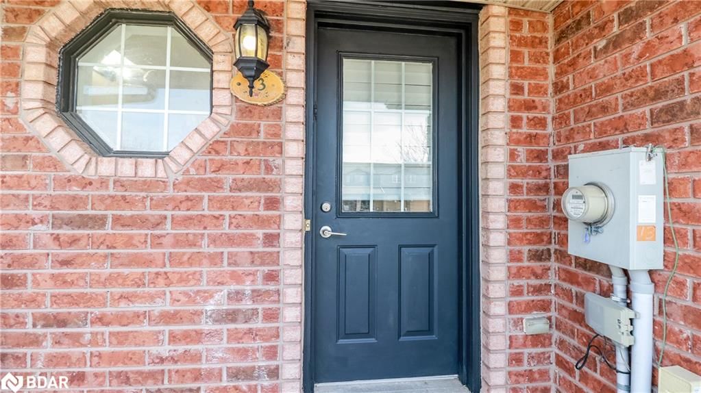 Row/Townhouse for sale at 13 Lee Crescent, Barrie, Holly, L4N 9Z5 - MLS: 40721792
